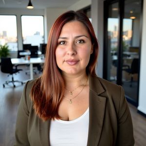 Photo of Elizabeth Flores